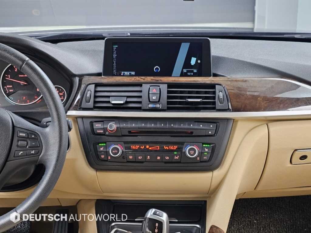 BMW 3시리즈 3시리즈 (F30) 320d xDrive 이미지 14