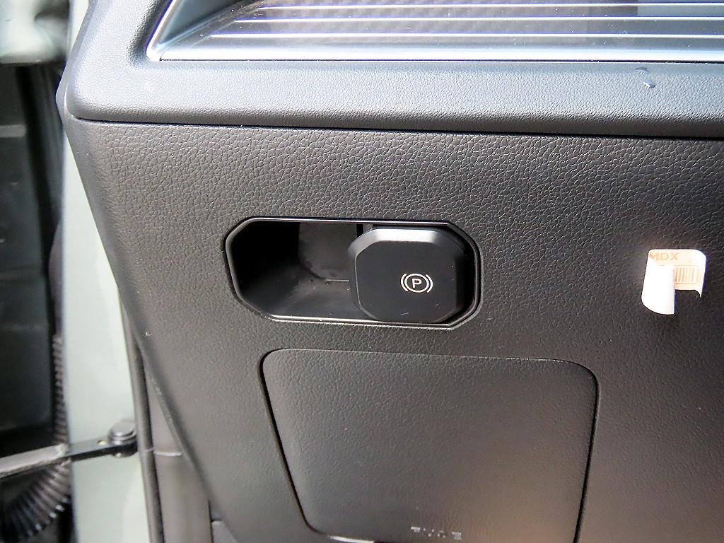 KG모빌리티(쌍용) 토레스 1.5 GDI-T 2WD T5 이미지 12
