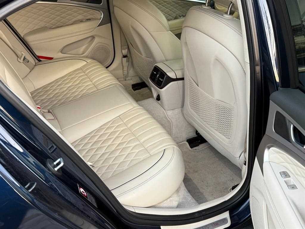 제네시스 G70 3.3T 스포츠 AWD 프레스티지 이미지 4