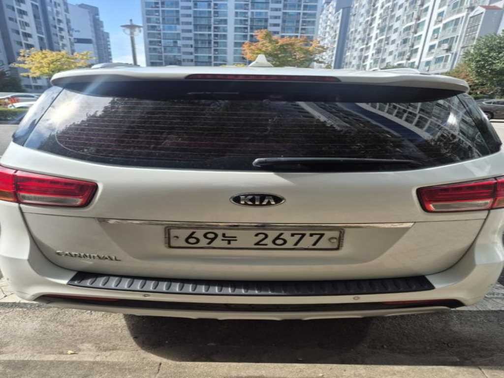 기아 카니발 올 뉴 카니발 디젤 9인승 프레스티지 이미지 2