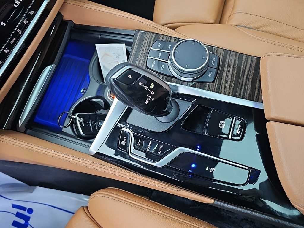 BMW 5시리즈 5시리즈 (G30) 520i M 스포츠 이미지 8