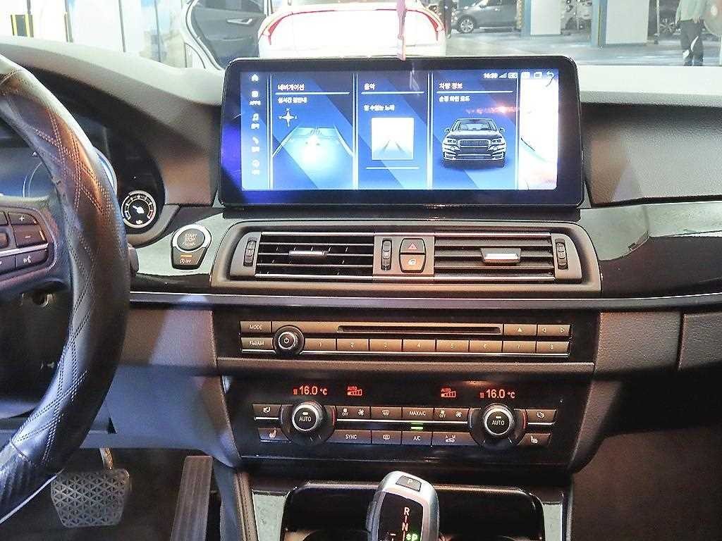 BMW 5시리즈 5시리즈 (F10) 520d xDrive 이미지 11