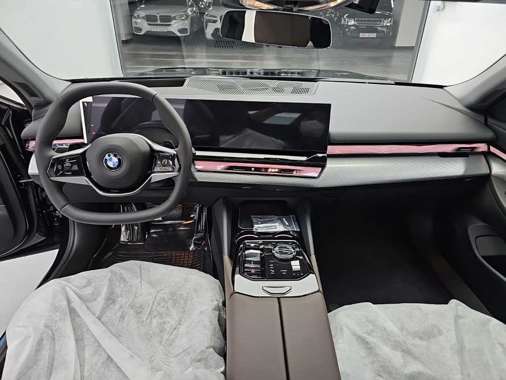 BMW 5시리즈 5시리즈 (G60) 520i M 스포츠 이미지 6