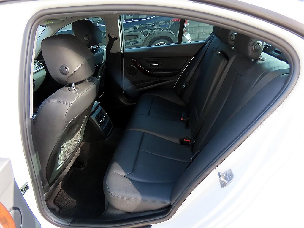 BMW 3시리즈 3시리즈 (F30) 320d xDrive 이미지 6