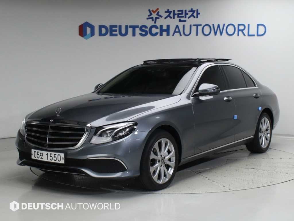 벤츠 E 클래스 E-클래스 W213 E300 4MATIC 익스클루시브 이미지 1