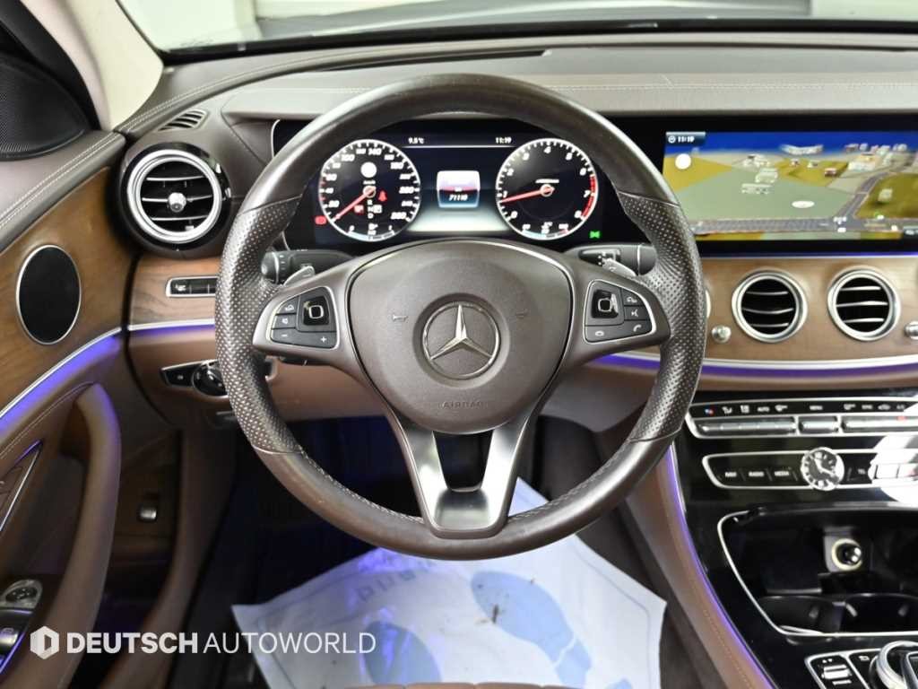 벤츠 E 클래스 E-클래스 W213 E300 4MATIC 익스클루시브 이미지 13