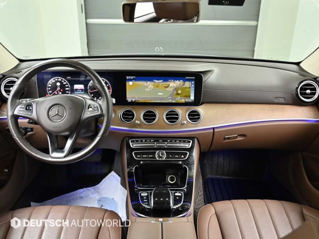 벤츠 E 클래스 E-클래스 W213 E300 4MATIC 익스클루시브 이미지 7