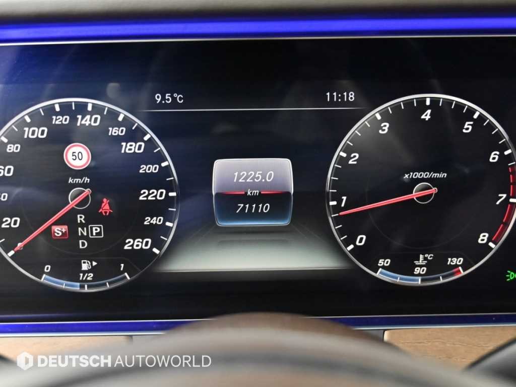 벤츠 E 클래스 E-클래스 W213 E300 4MATIC 익스클루시브 이미지 8