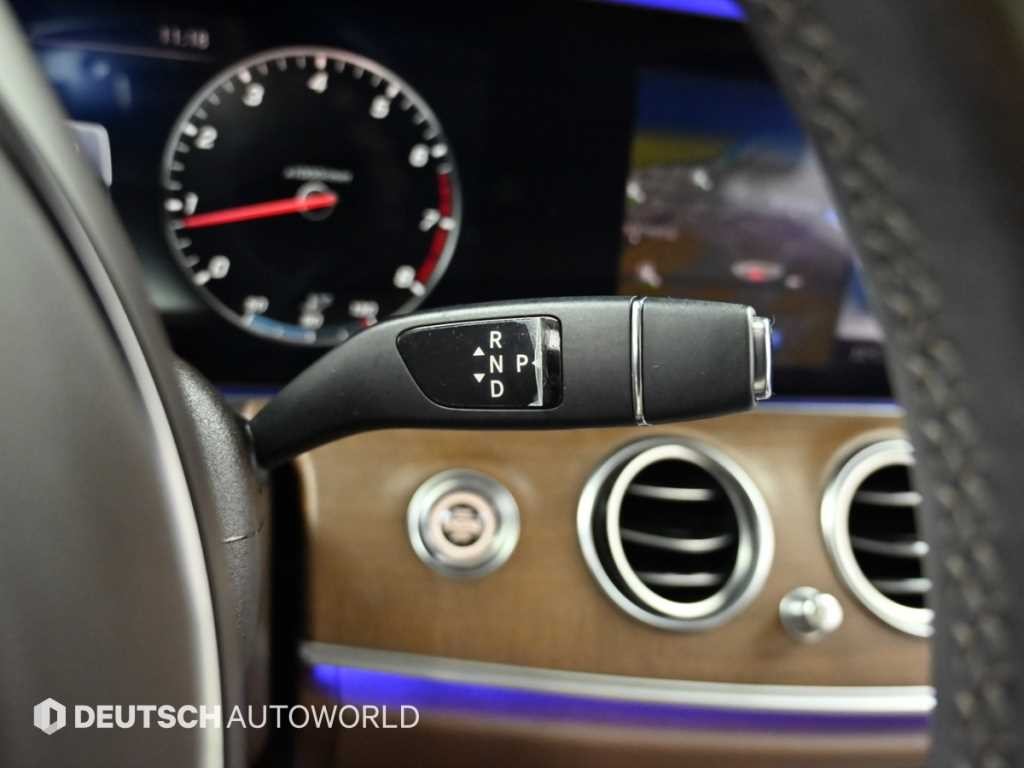 벤츠 E 클래스 E-클래스 W213 E300 4MATIC 익스클루시브 이미지 9