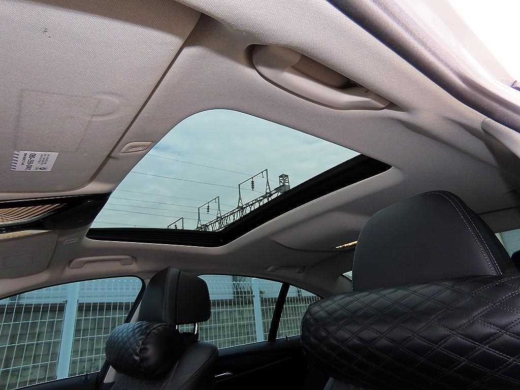 BMW 5시리즈 5시리즈 (G30) 520d M 스포츠 플러스 이미지 18