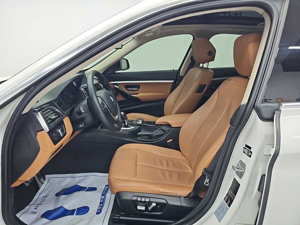 BMW 그란투리스모 3시리즈 GT (F34) GT 320D 럭셔리 이미지 11