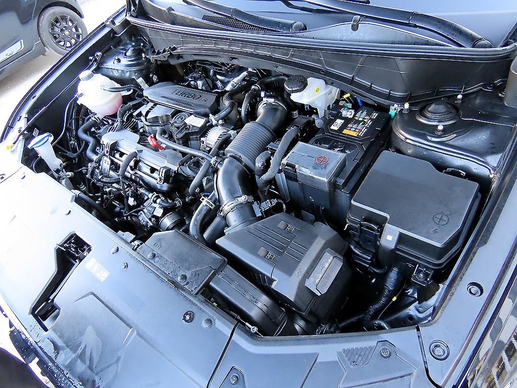 현대 투싼 더 뉴 투싼 (NX4) 가솔린 1.6 터보 4WD 블랙 익스테리어 이미지 19
