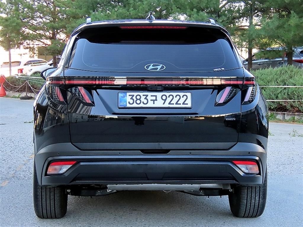 현대 투싼 더 뉴 투싼 (NX4) 가솔린 1.6 터보 4WD 블랙 익스테리어 이미지 4
