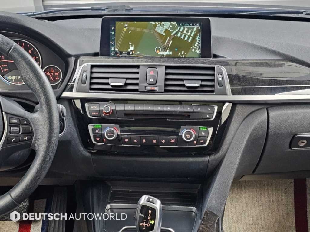 BMW 3시리즈 3시리즈 (F30) 320i 럭셔리 이미지 14