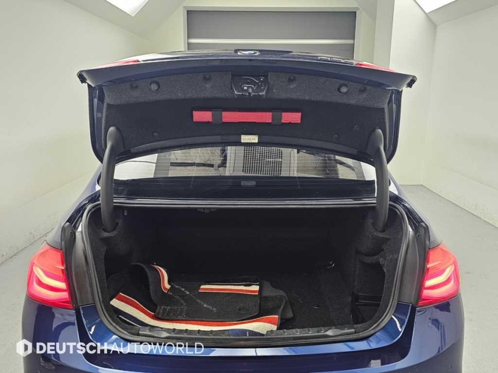 BMW 3시리즈 3시리즈 (F30) 320i 럭셔리 이미지 19