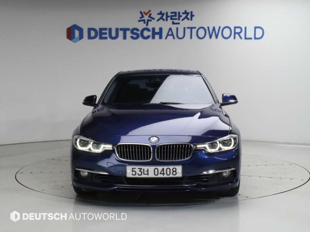 BMW 3시리즈 3시리즈 (F30) 320i 럭셔리 이미지 3