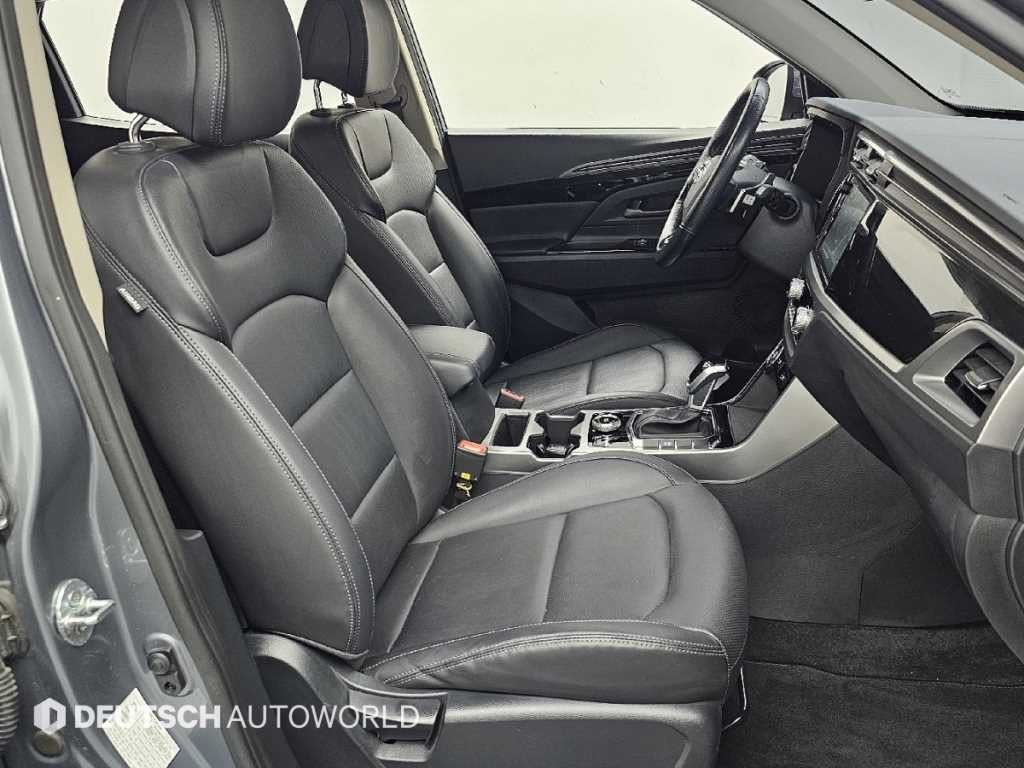 KG모빌리티(쌍용) 코란도 뷰티풀코란도 2WD 디젤 1.6 C5 플러스 이미지 10