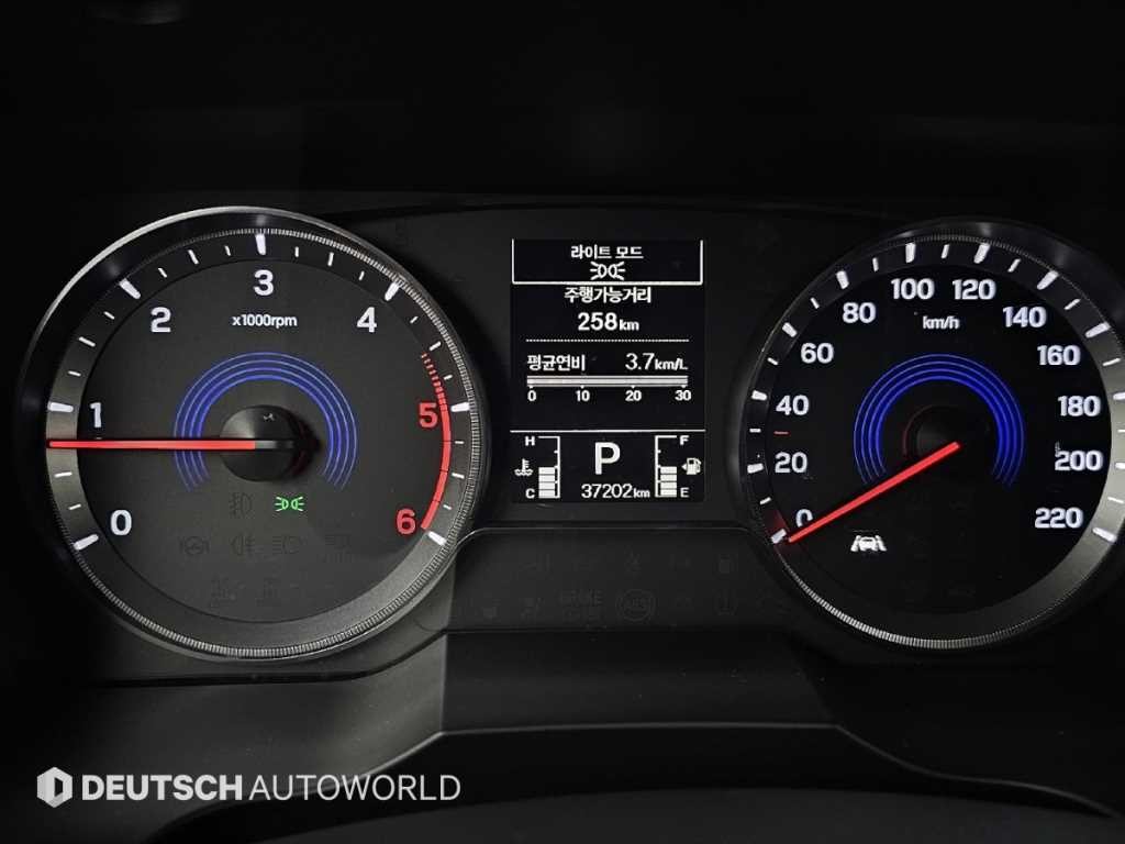 KG모빌리티(쌍용) 코란도 뷰티풀코란도 2WD 디젤 1.6 C5 플러스 이미지 8