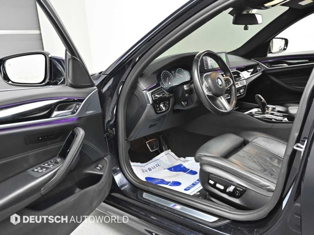 BMW 5시리즈 5시리즈 (G30) 530i M 스포츠 플러스 이미지 11