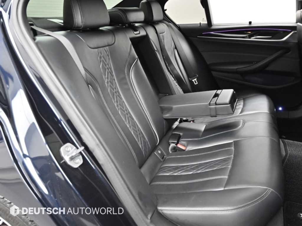 BMW 5시리즈 5시리즈 (G30) 530i M 스포츠 플러스 이미지 12