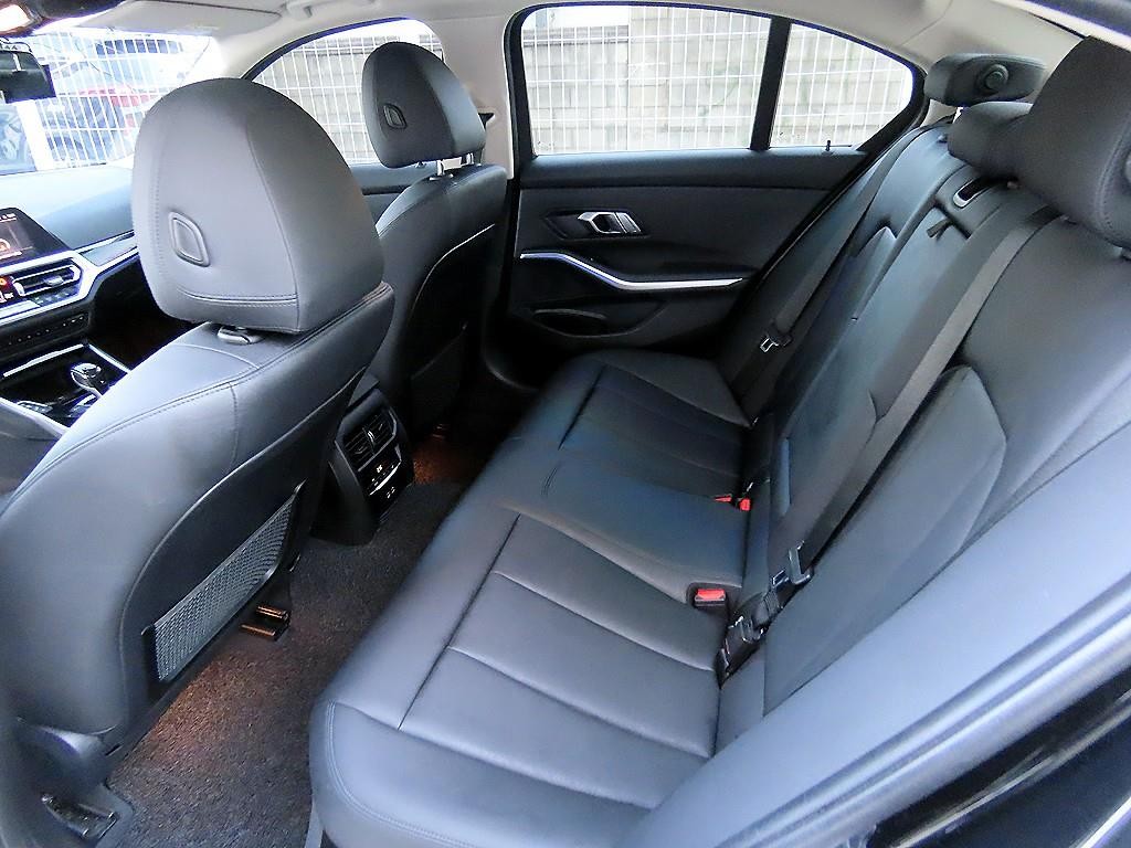BMW 3시리즈 3시리즈 (G20) 320i 이미지 6