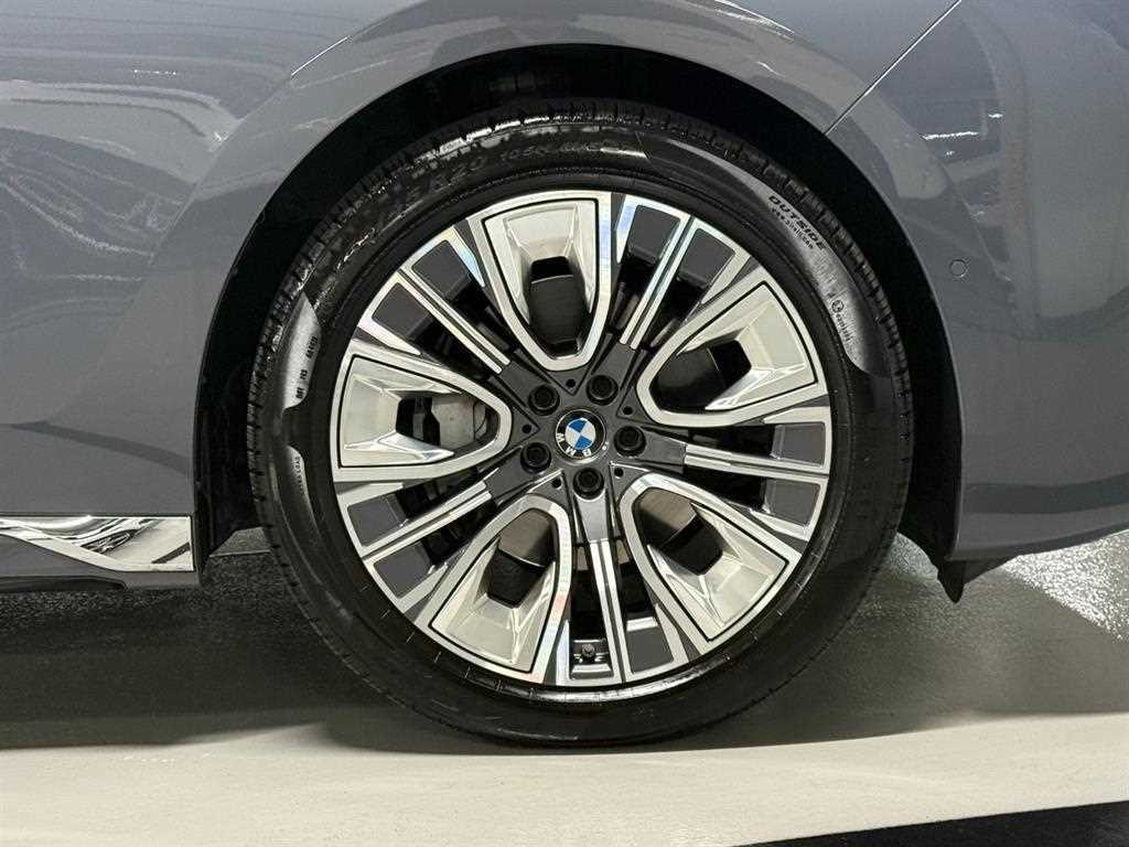 BMW 7시리즈 7시리즈 (G70) 740d xDrive 디자인 퓨어 엑셀런스 이미지 5