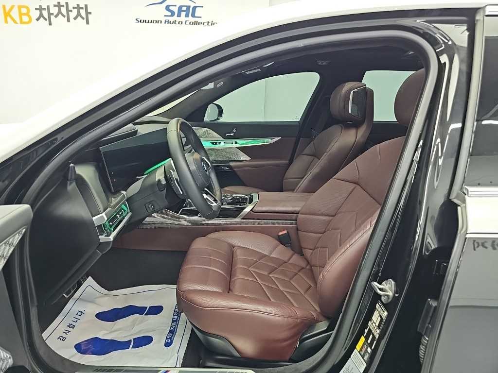 BMW 7시리즈 7시리즈 (G70) 750e xDrive M 스포츠 이미지 11