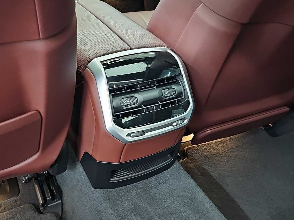 BMW 7시리즈 7시리즈 (G70) 750e xDrive M 스포츠 이미지 13