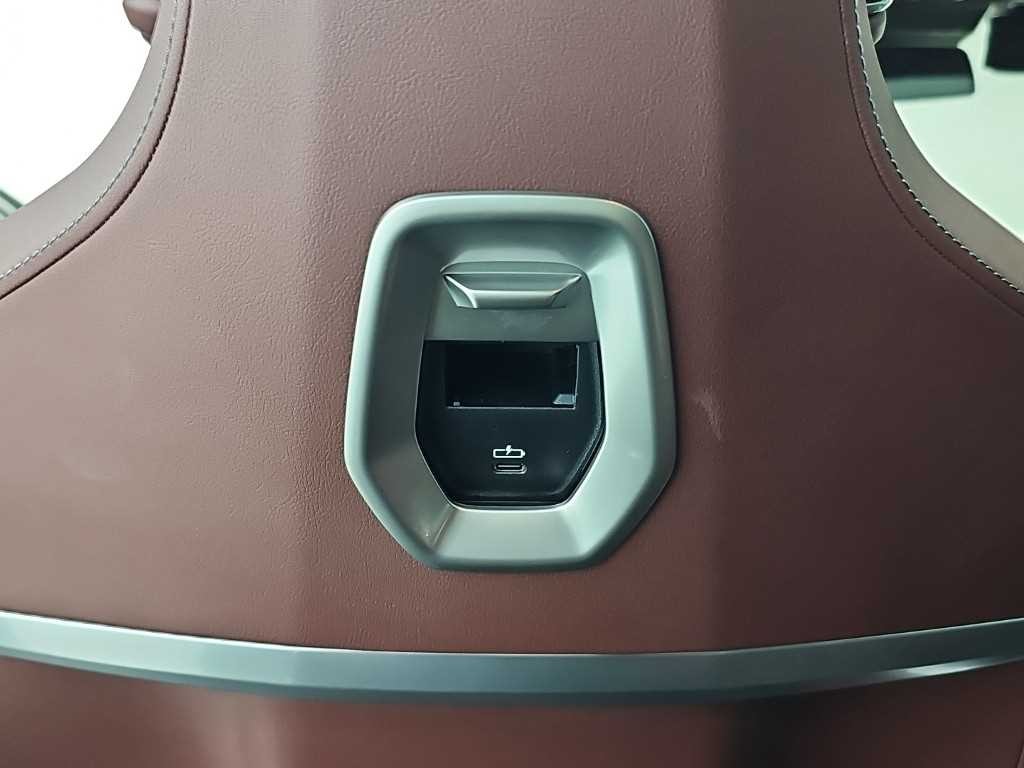 BMW 7시리즈 7시리즈 (G70) 750e xDrive M 스포츠 이미지 14