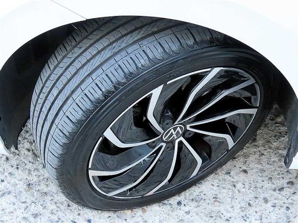 폭스바겐 골프 골프 8세대 2.0 TDI 프레스티지 이미지 20