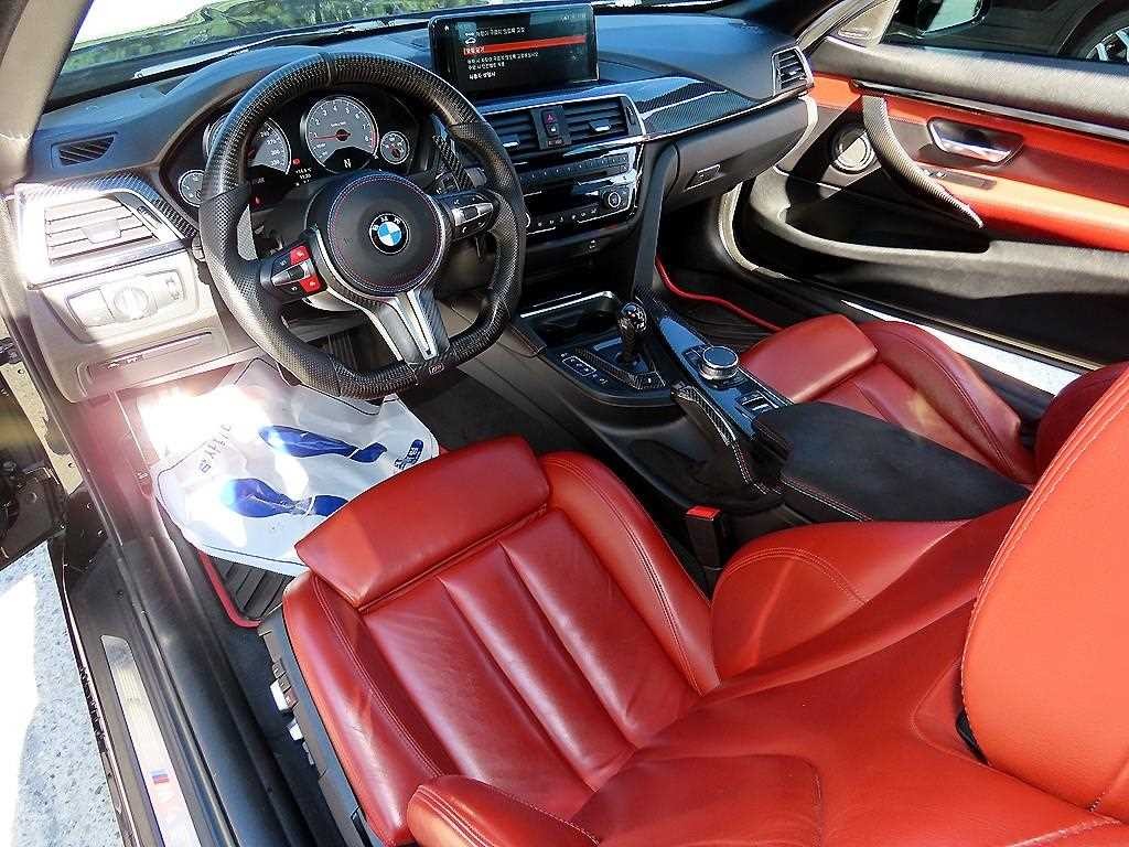 BMW 4시리즈 M4 (F82) 컨버터블 컴패티션 이미지 11