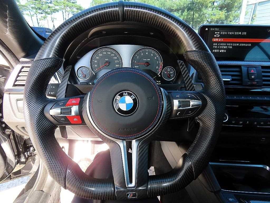 BMW 4시리즈 M4 (F82) 컨버터블 컴패티션 이미지 12