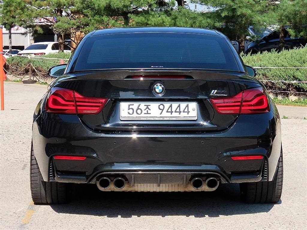 BMW 4시리즈 M4 (F82) 컨버터블 컴패티션 이미지 4
