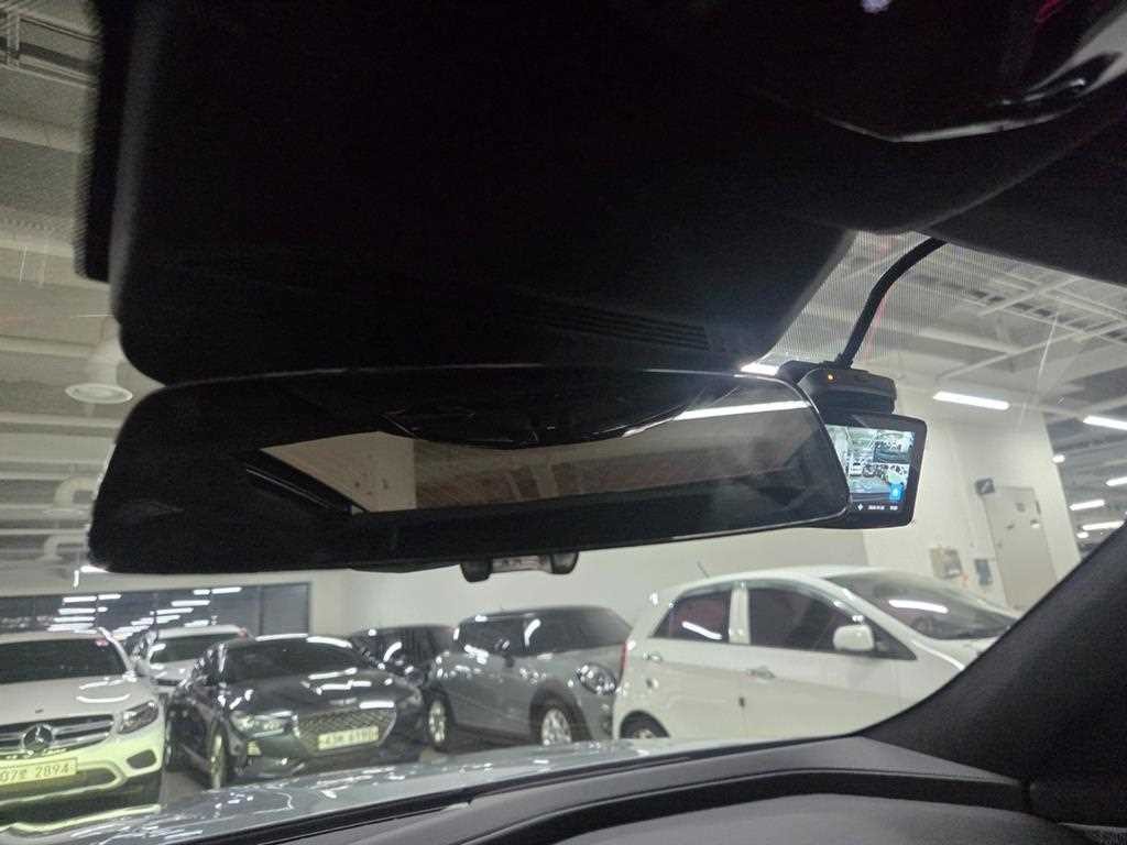 BMW 7시리즈 7시리즈 (G70) 750e xDrive M 스포츠 이미지 13