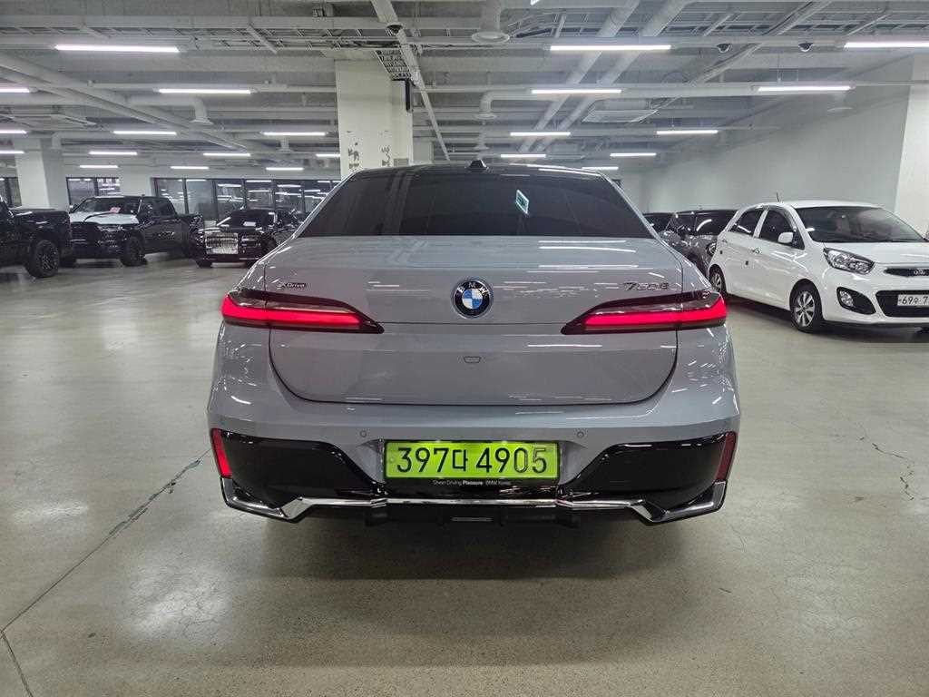 BMW 7시리즈 7시리즈 (G70) 750e xDrive M 스포츠 이미지 5