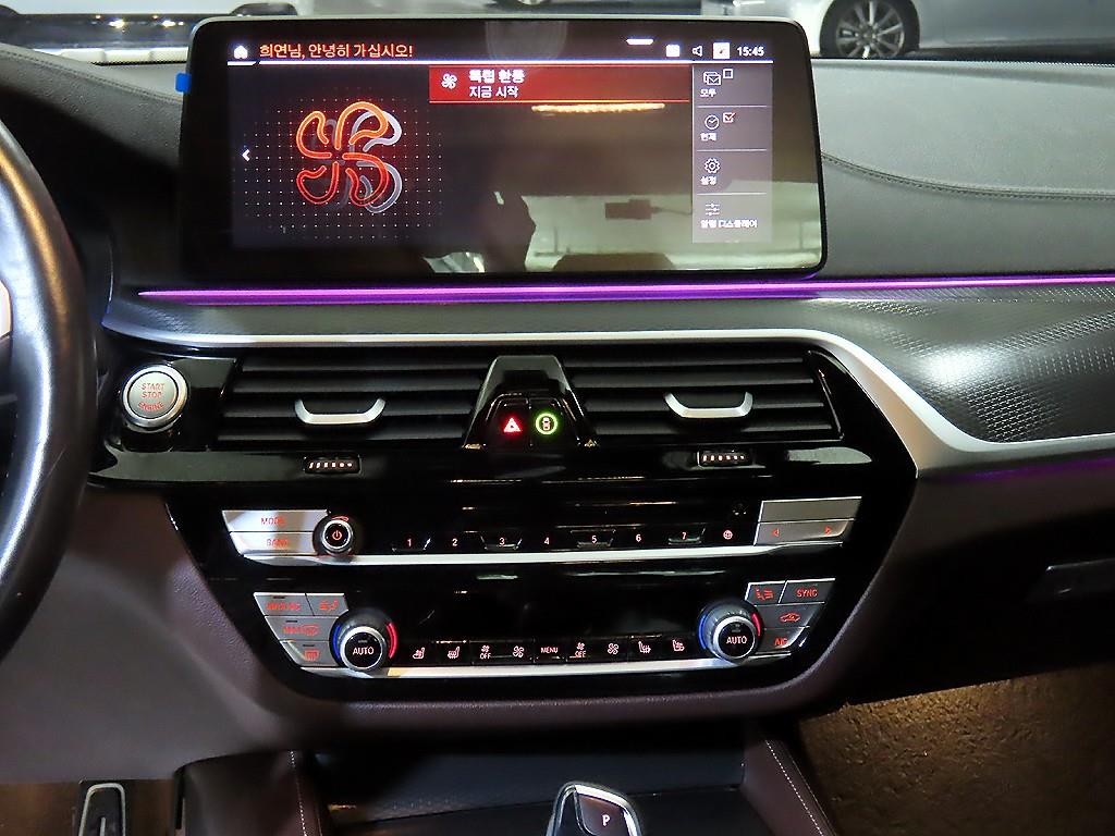 BMW 5시리즈 5시리즈 (G30) 523d M 스포츠 이미지 10