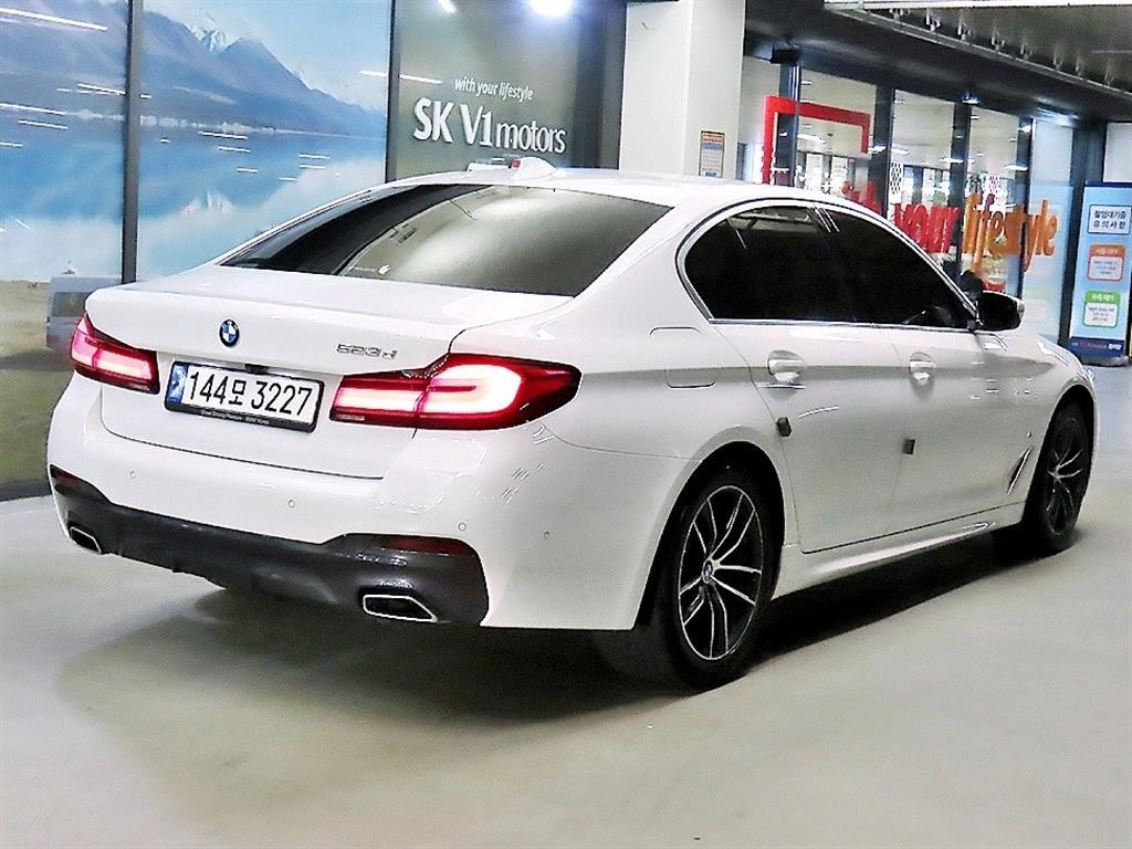 BMW 5시리즈 5시리즈 (G30) 523d M 스포츠 이미지 4