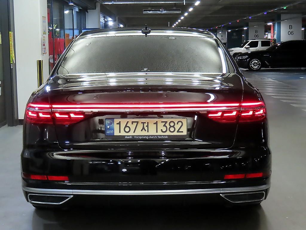 아우디 A8 A8 (D5) 55 TFSI 콰트로 LWB 이미지 5