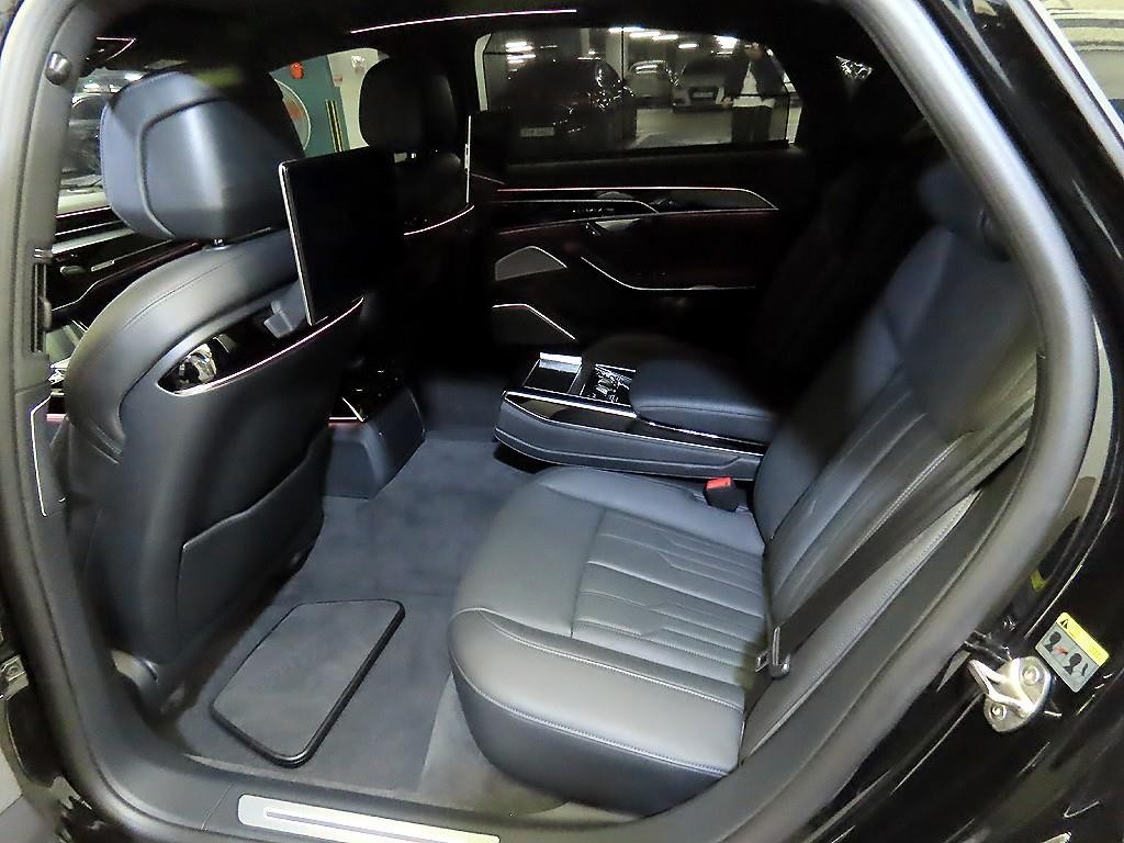 아우디 A8 A8 (D5) 55 TFSI 콰트로 LWB 이미지 7