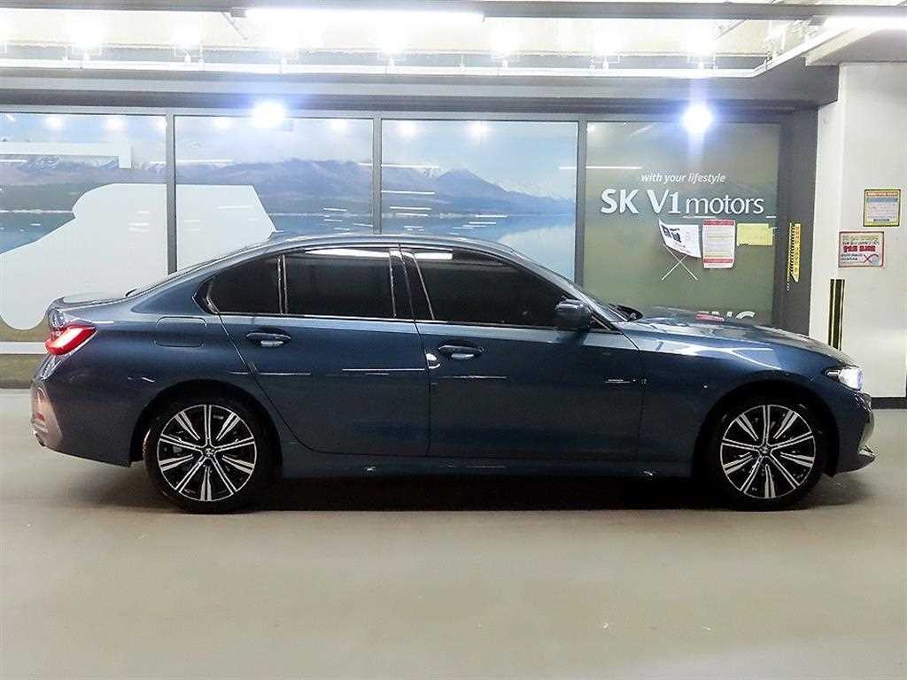 BMW 3시리즈 3시리즈 (G20) 320i 이미지 3