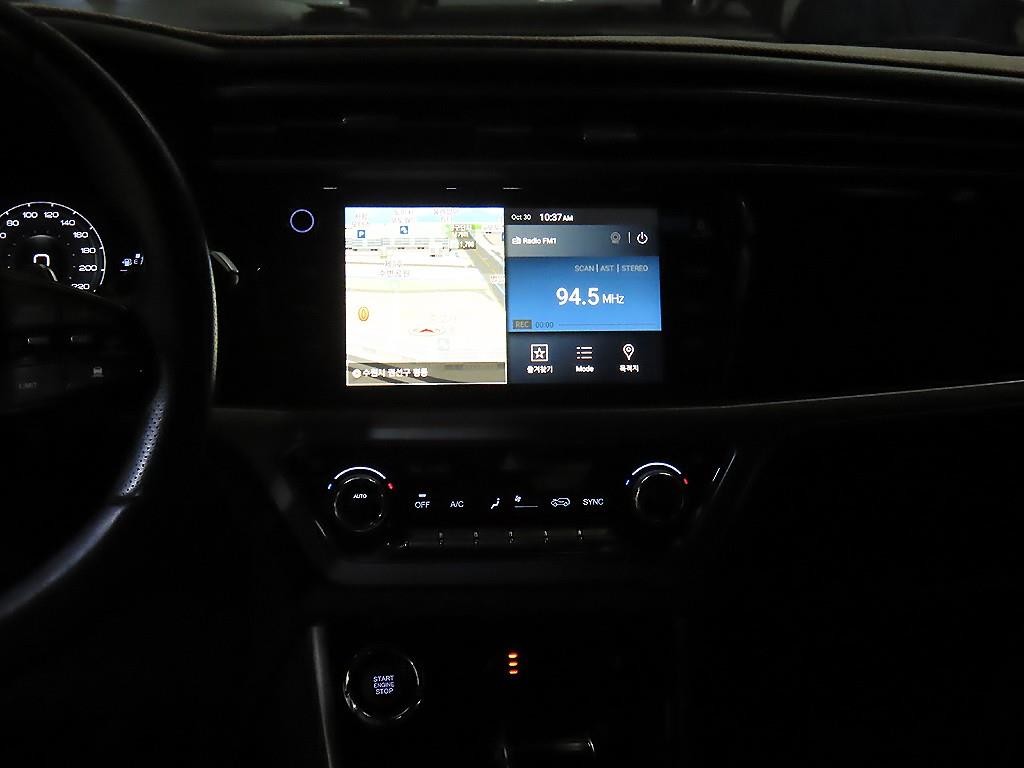 KG모빌리티(쌍용) 코란도 뷰티풀코란도 2WD 가솔린 1.5 C5 플러스 이미지 11