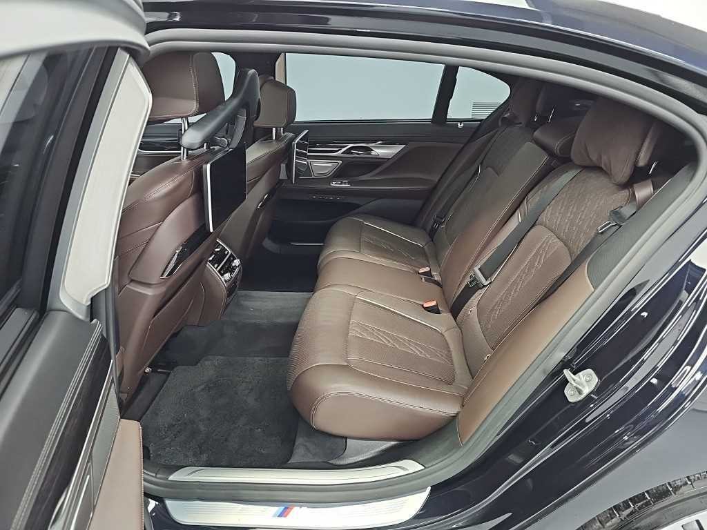 BMW 7시리즈 7시리즈 (G11) 740Li xDrive M SPORT 스포츠 이미지 12