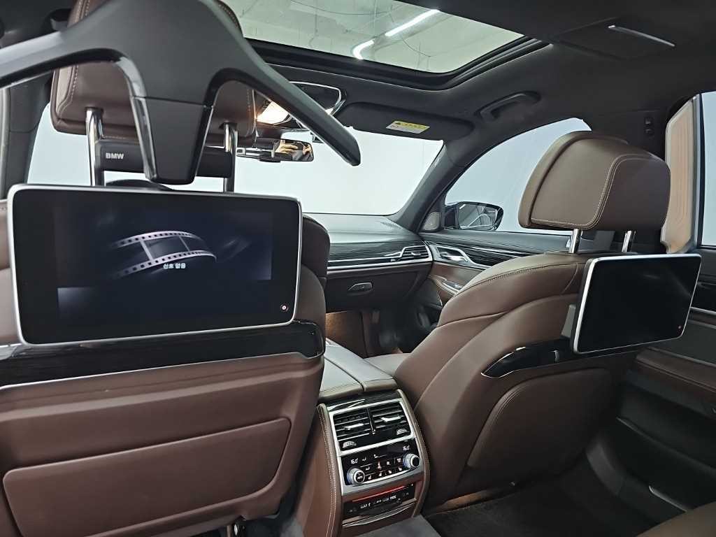 BMW 7시리즈 7시리즈 (G11) 740Li xDrive M SPORT 스포츠 이미지 14