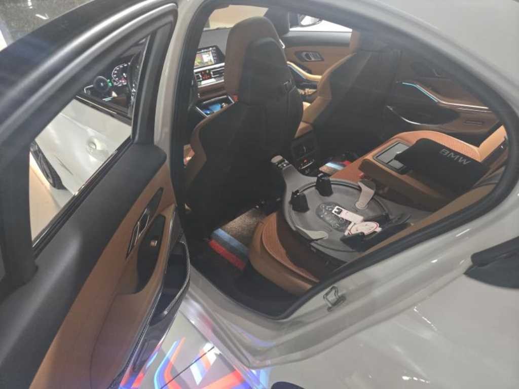 BMW 3시리즈 3시리즈 (G20) M340i 퍼포먼스팩 이미지 17