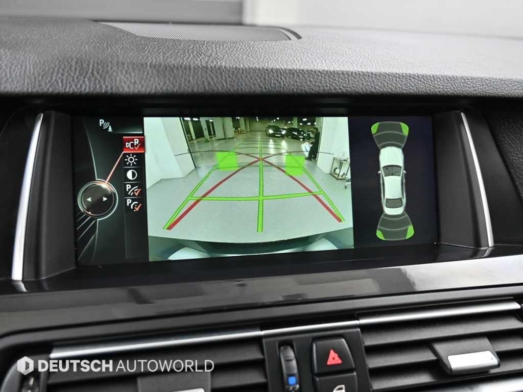 BMW 5시리즈 5시리즈 (F10) 520d 이미지 15