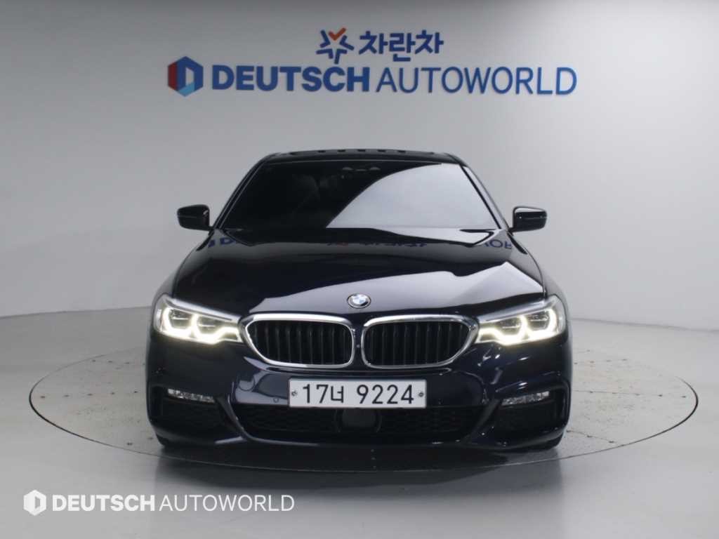 BMW 5시리즈 5시리즈 (G30) 530i xDrive M 스포츠 플러스 이미지 3