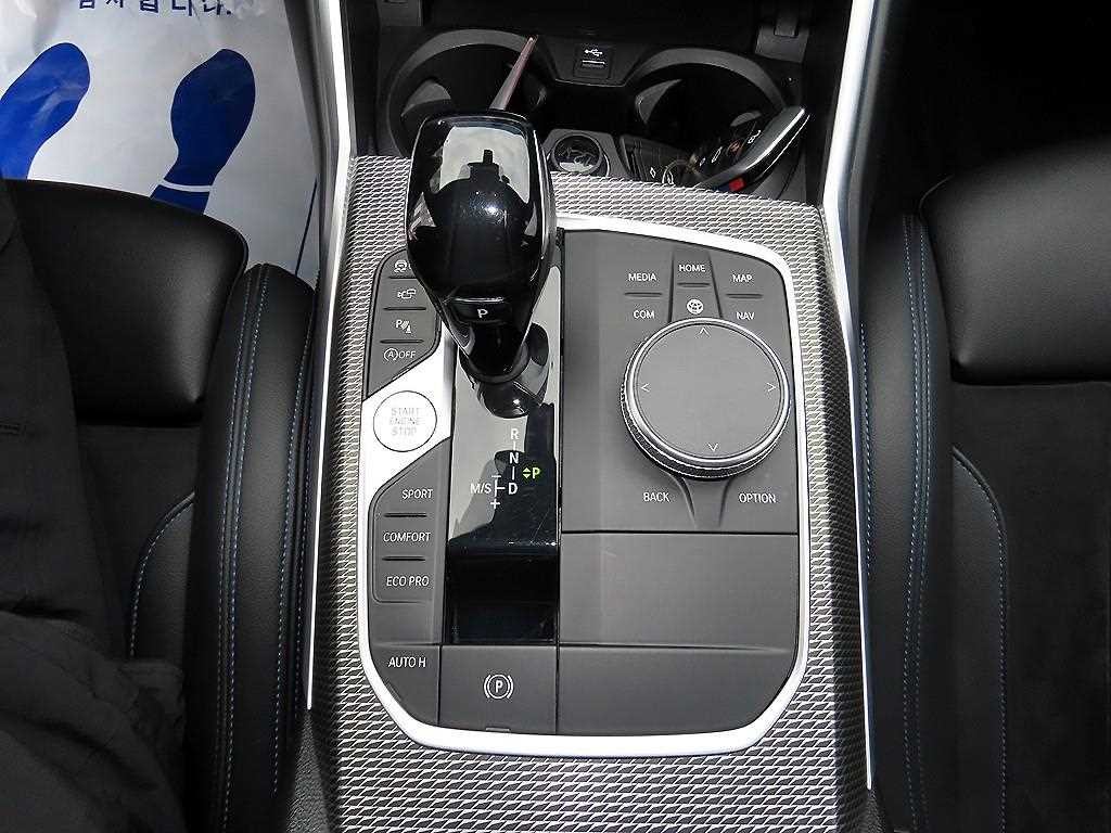 BMW 3시리즈 3시리즈 (G20) 320i M 스포츠 이미지 11