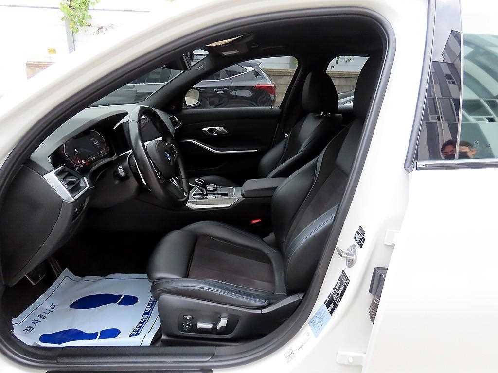 BMW 3시리즈 3시리즈 (G20) 320i M 스포츠 이미지 5