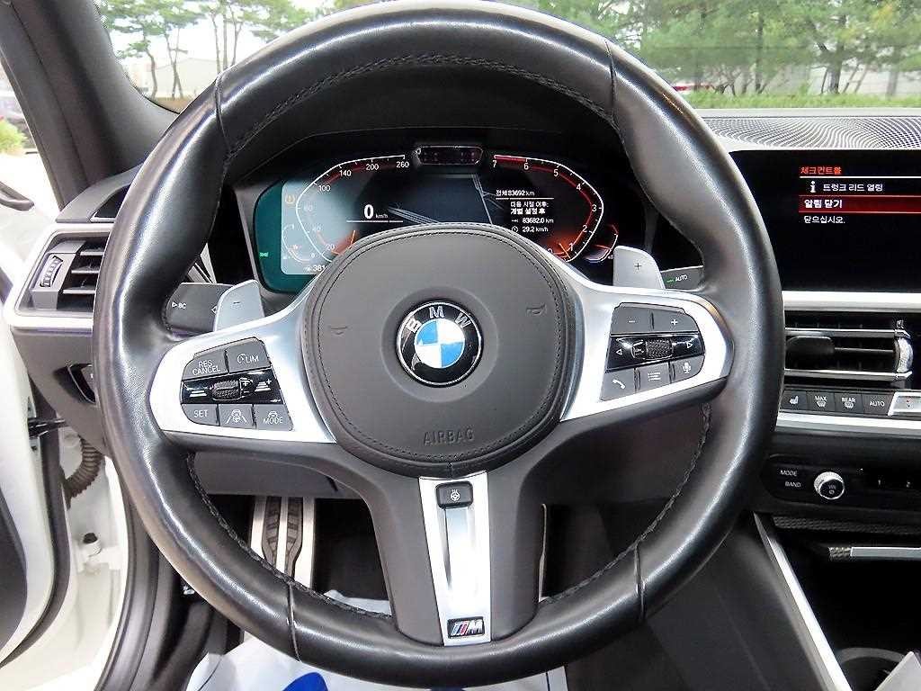 BMW 3시리즈 3시리즈 (G20) 320i M 스포츠 이미지 8