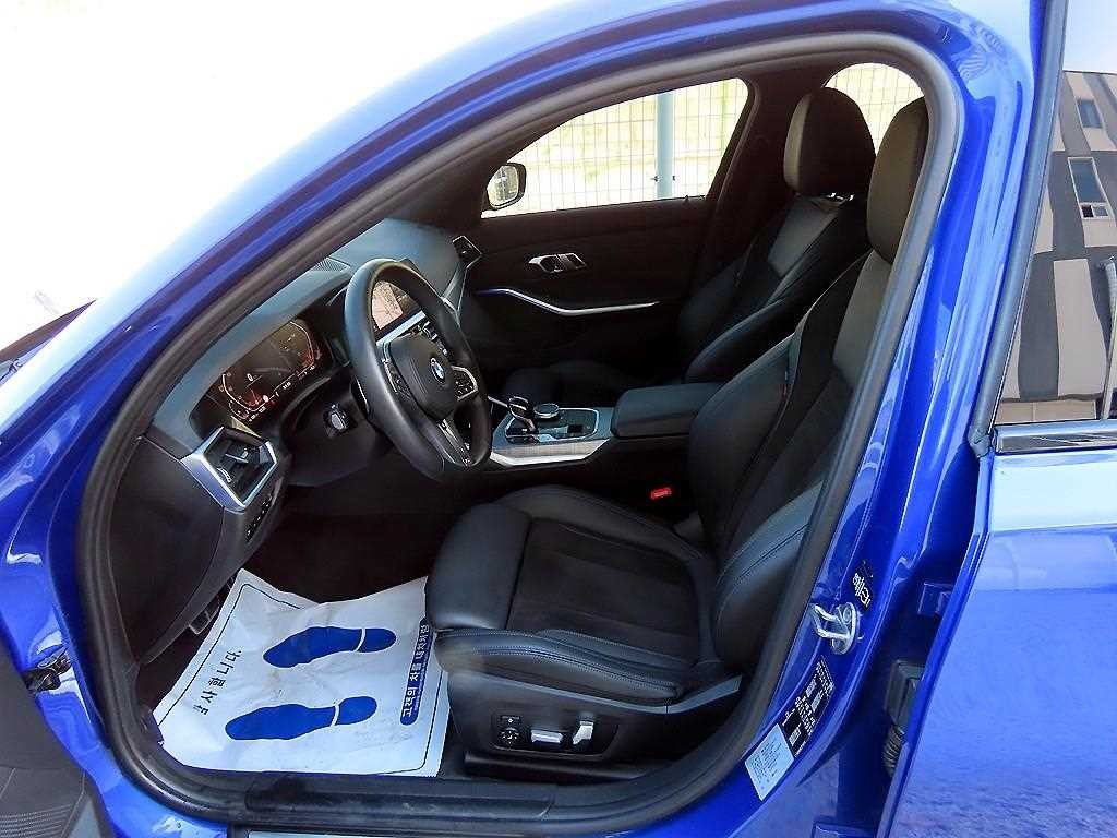 BMW 3시리즈 3시리즈 (G20) 320i M 스포츠 이미지 5